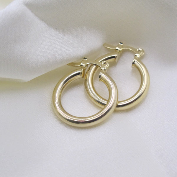 Light 18K Gold Filled Medium Thick Hoop Earrings